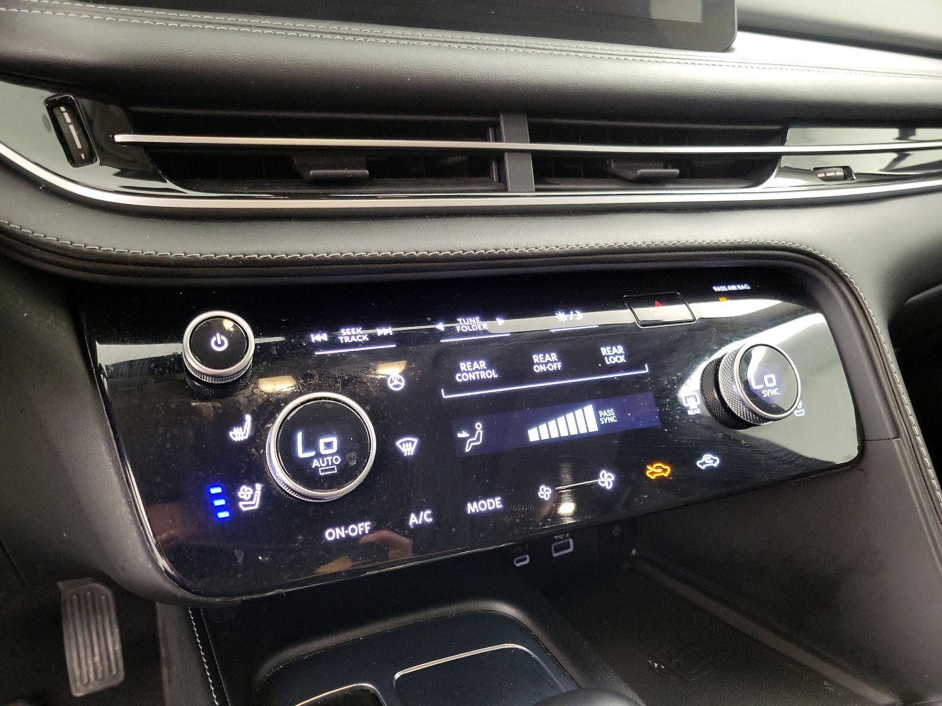 Thumbnail: 2023 INFINITI QX60 - 17