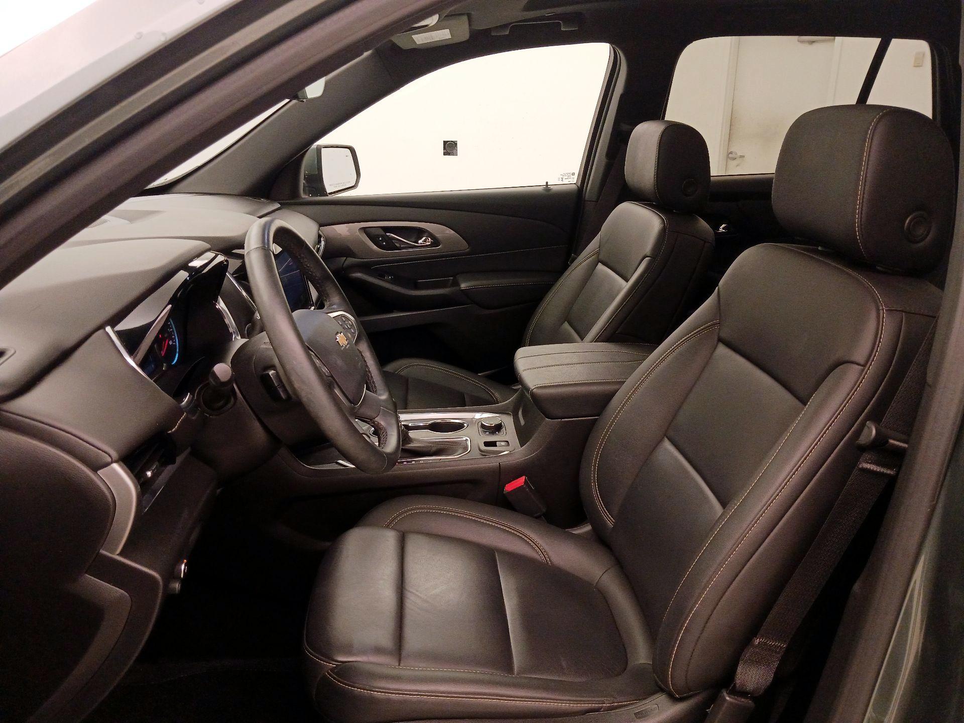 Thumbnail: 2023 Chevrolet Traverse - 11