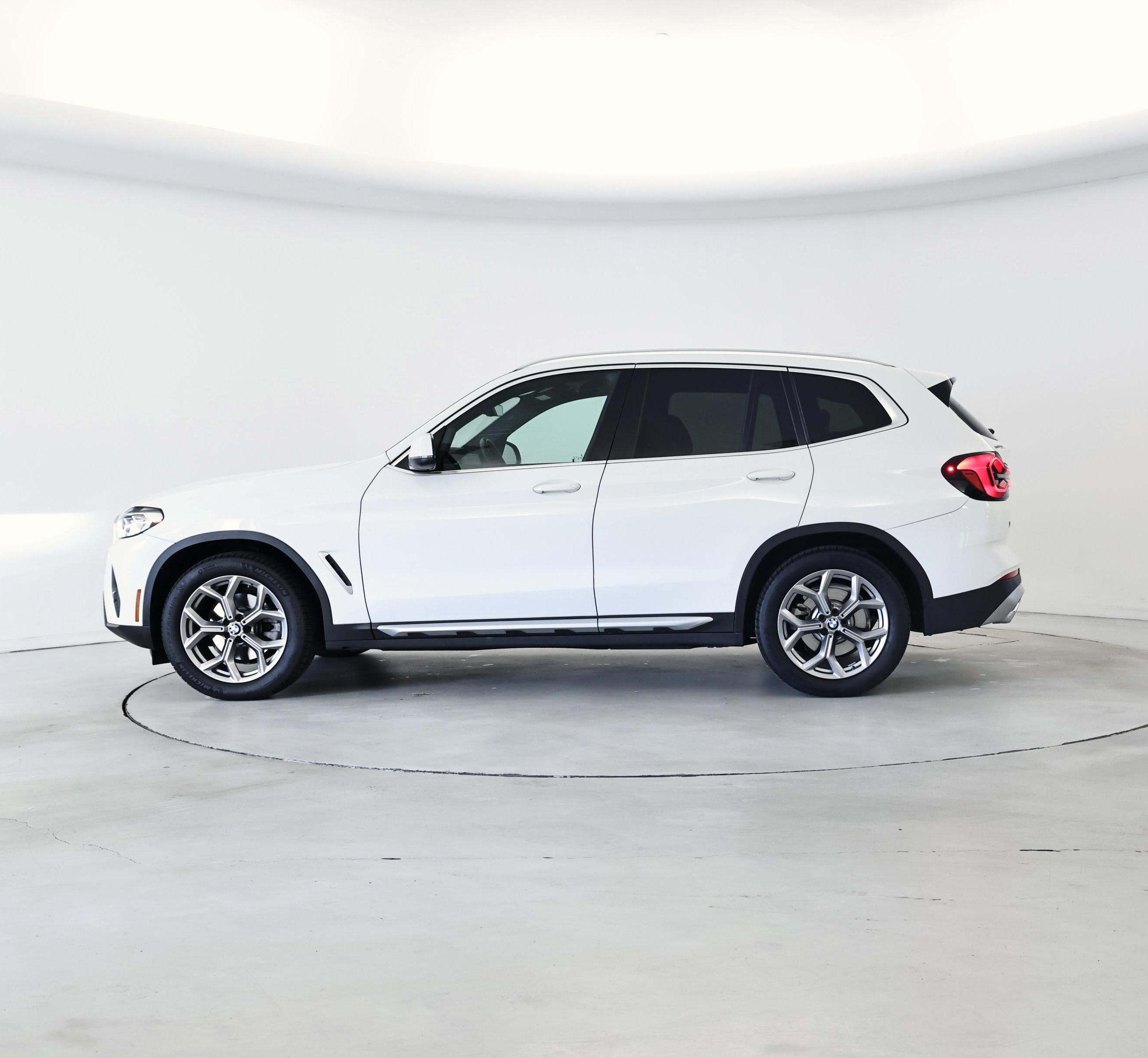 Thumbnail: 2022 BMW X3 - 3