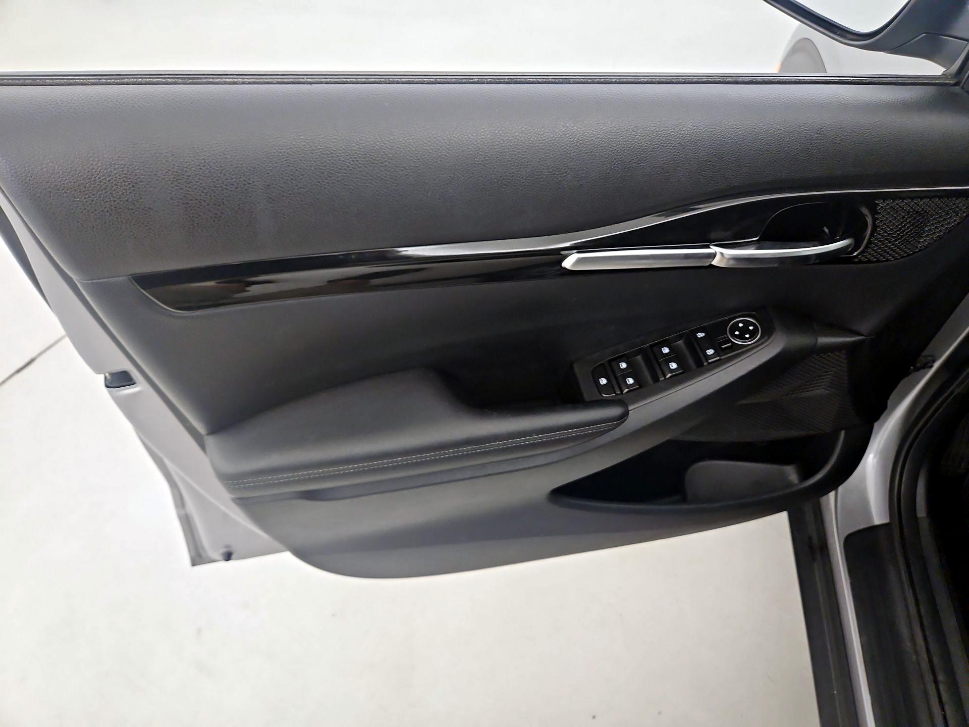 Thumbnail: 2021 Kia Seltos - 12