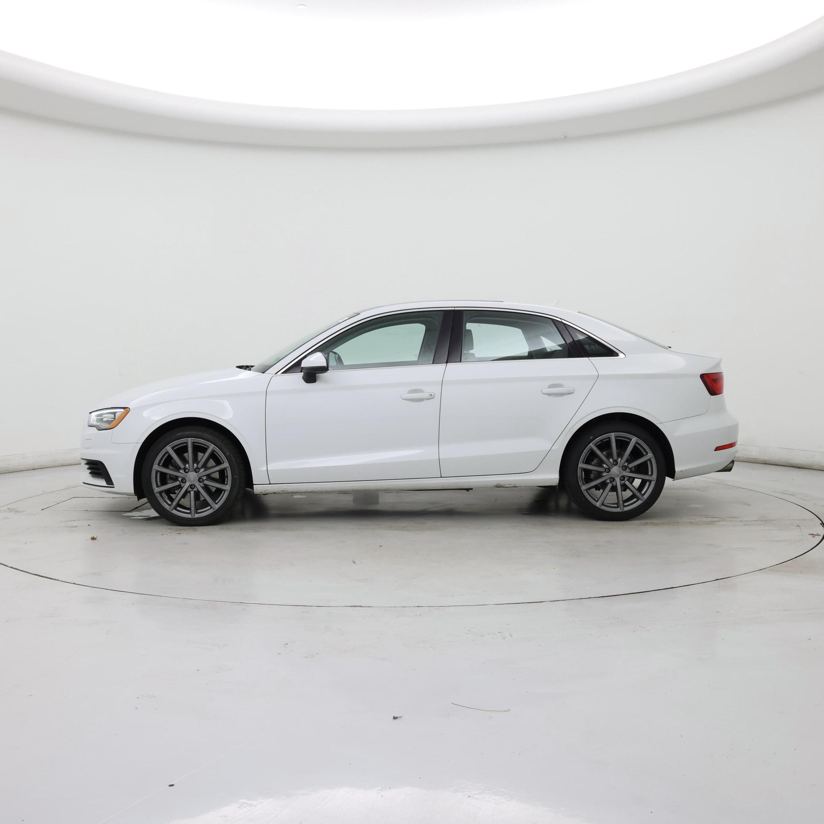 Thumbnail: 2015 Audi A3 - 3