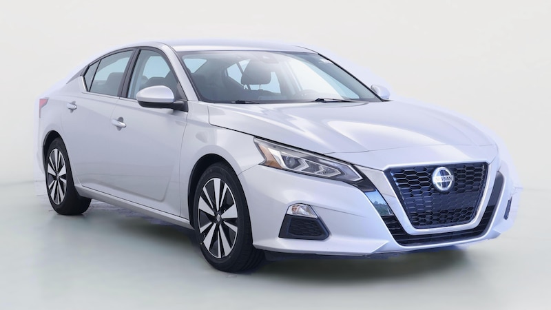 2021 Nissan Altima SV Hero Image