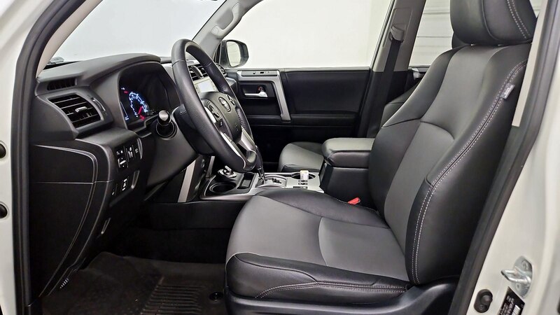 2021 Toyota 4Runner SR5 11