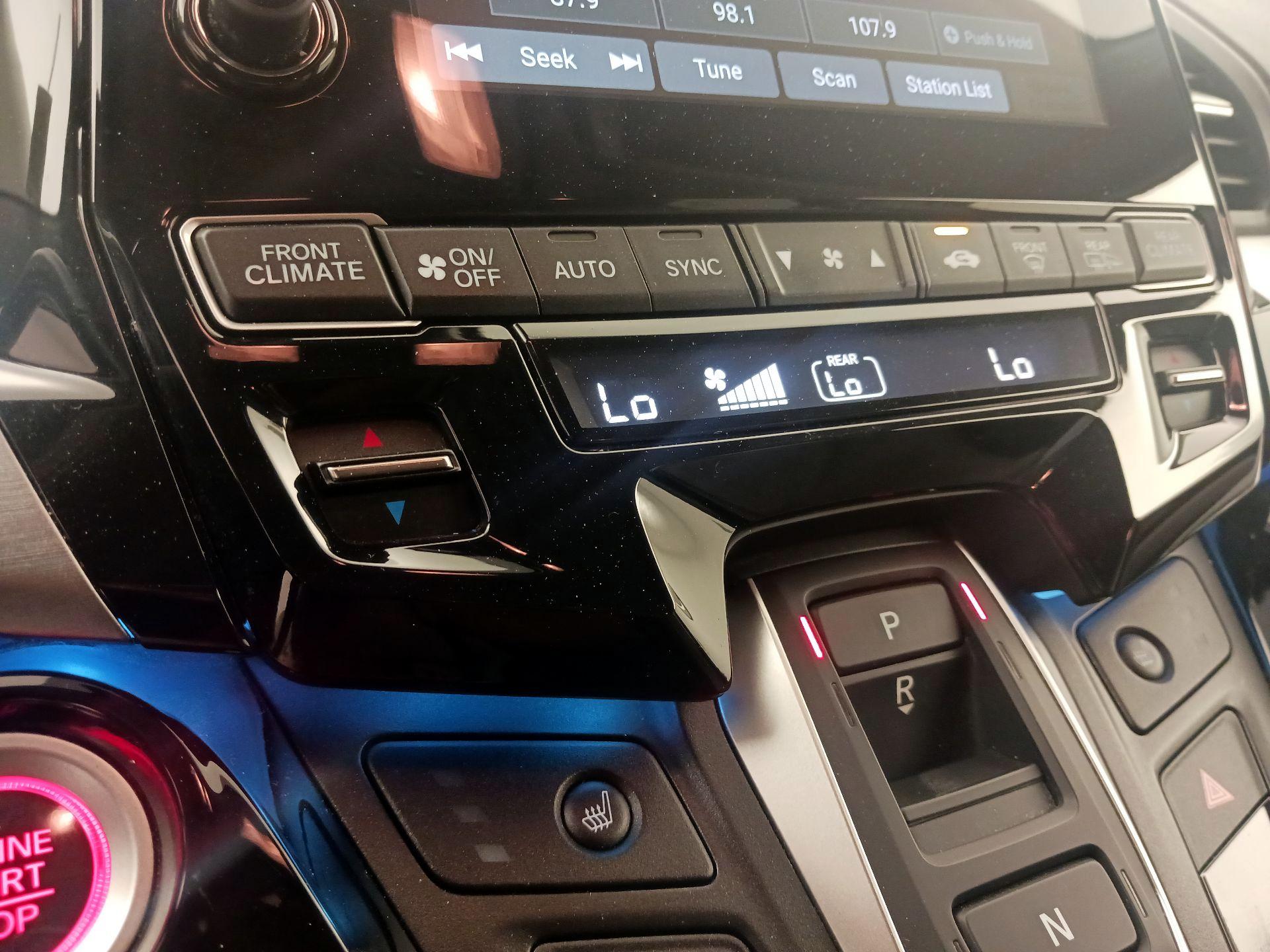 Thumbnail: 2022 Honda Odyssey - 17