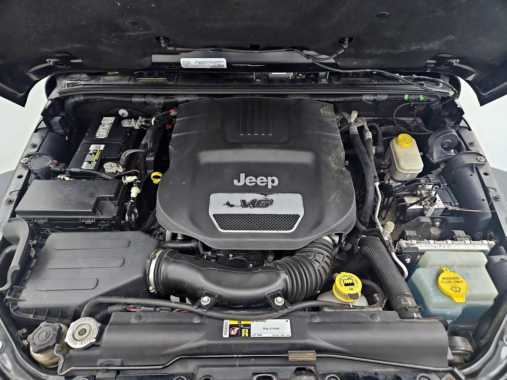 Thumbnail: 2016 Jeep Wrangler - 20