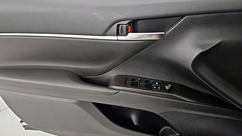 2023 Toyota Camry SE 12