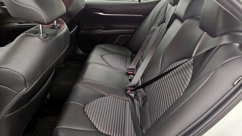 2023 Toyota Camry SE 19
