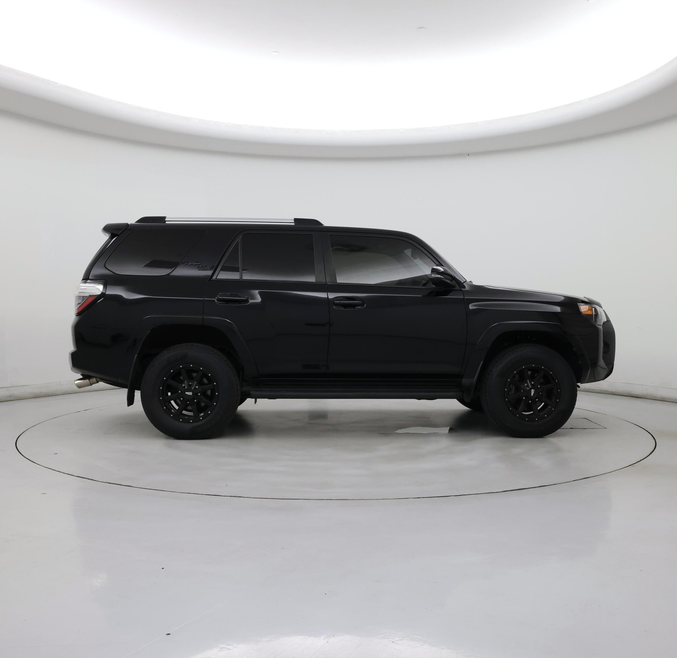 Thumbnail: 2021 Toyota 4Runner - 7
