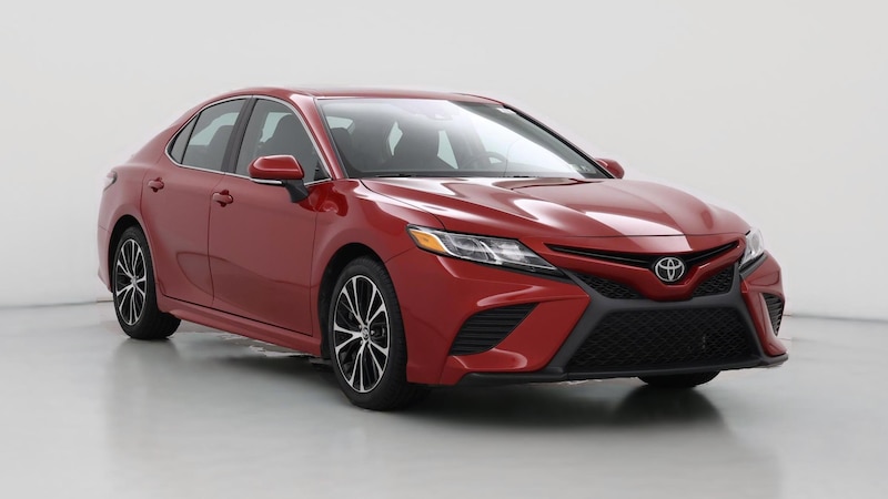 2019 Toyota Camry SE Hero Image