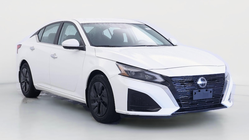 2023 Nissan Altima S Hero Image