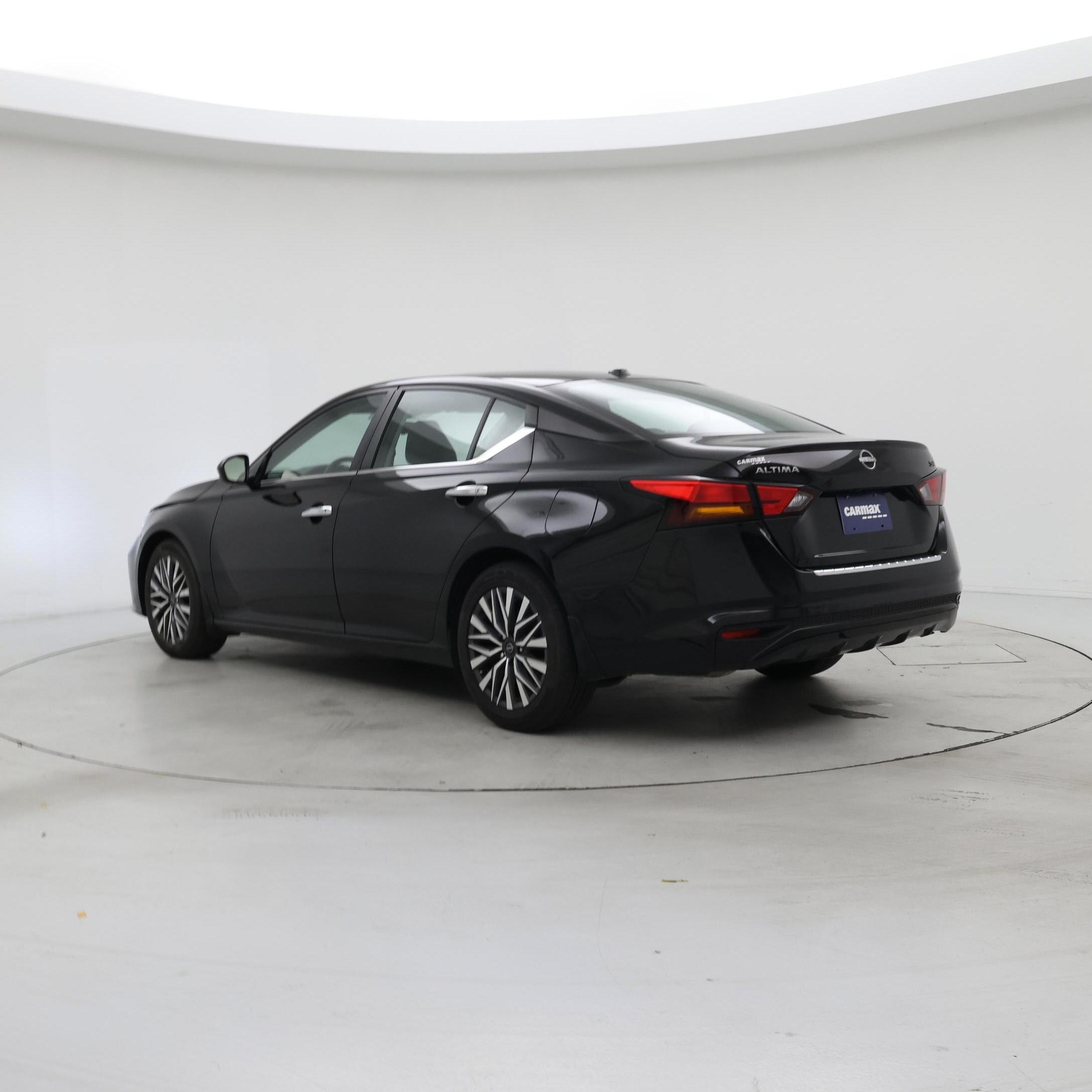 Thumbnail: 2023 Nissan Altima - 2