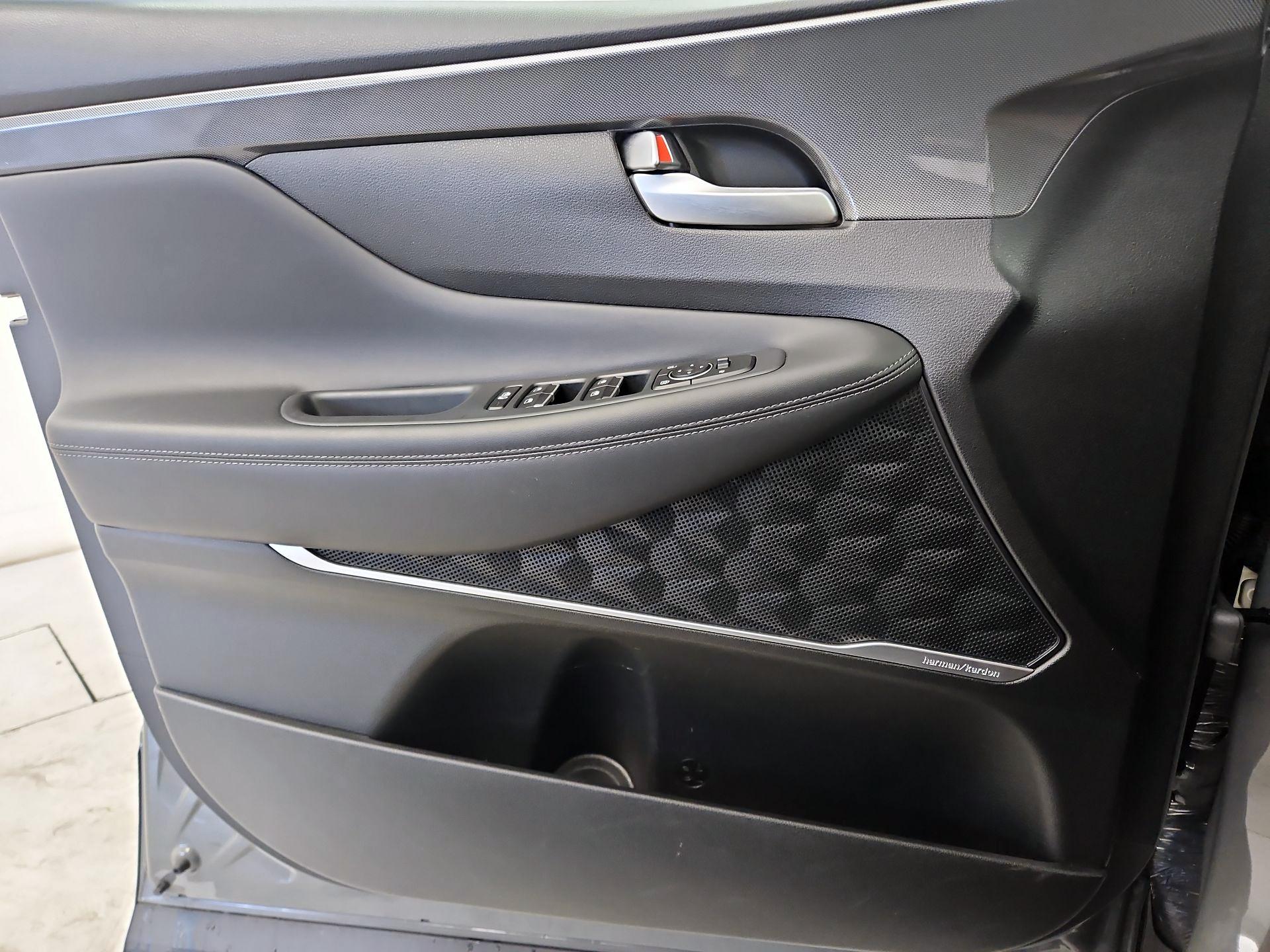 Thumbnail: 2022 Hyundai Santa Fe - 12