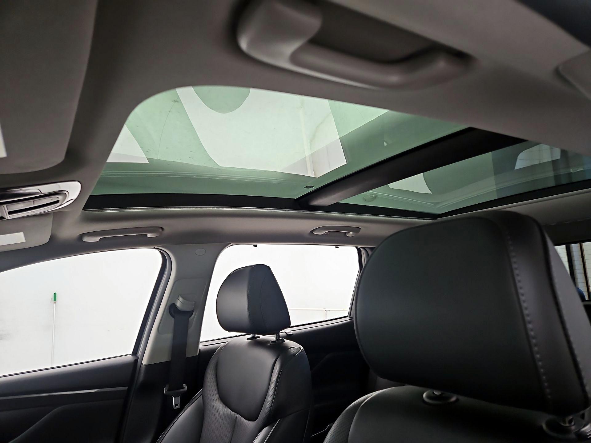 Thumbnail: 2022 Hyundai Santa Fe - 20