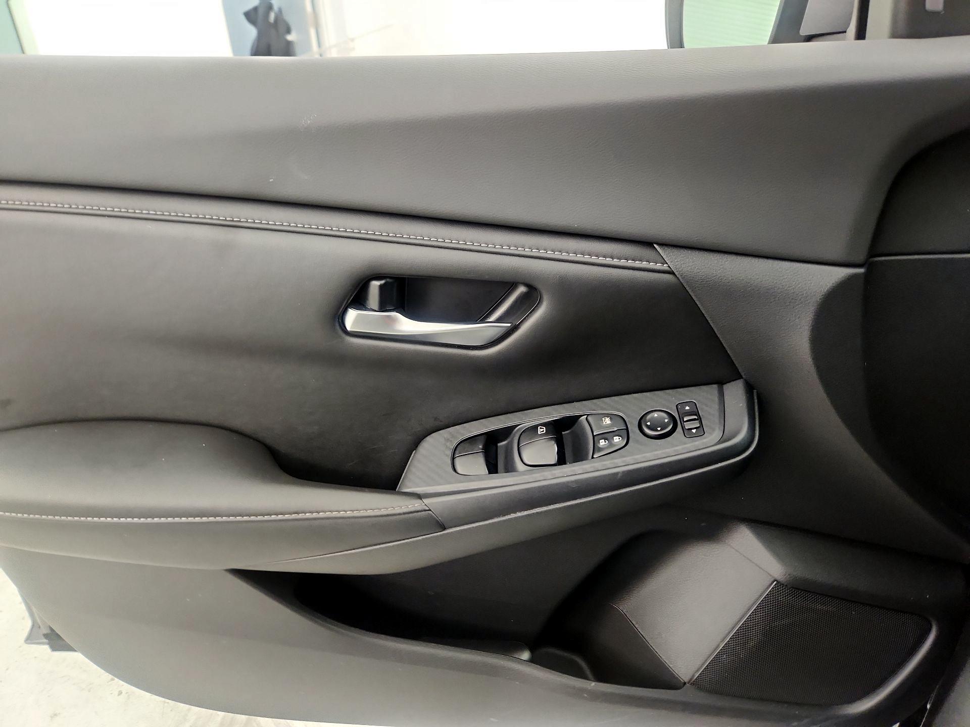 Thumbnail: 2021 Nissan Sentra - 12