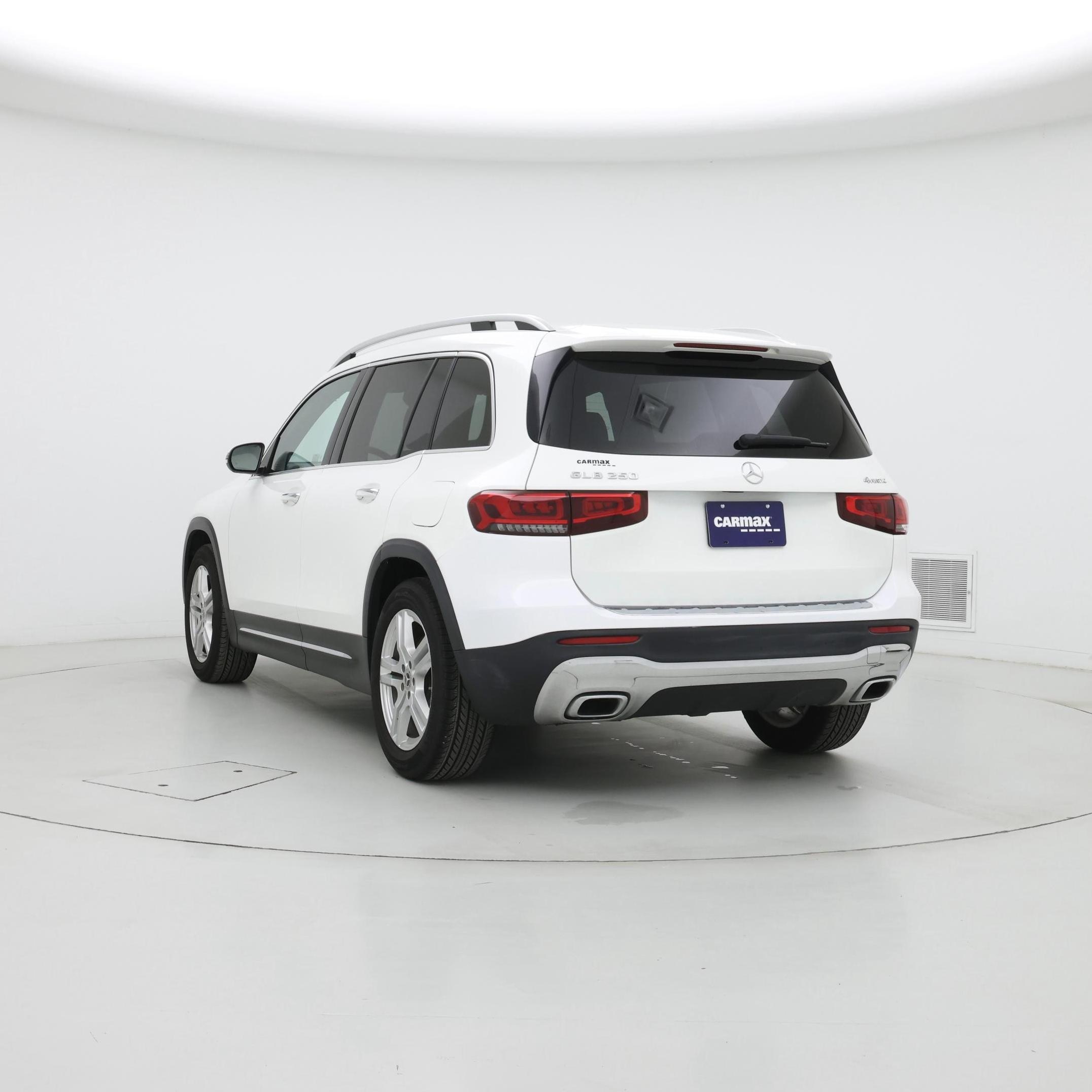 Thumbnail: 2021 Mercedes-Benz GLB - 2