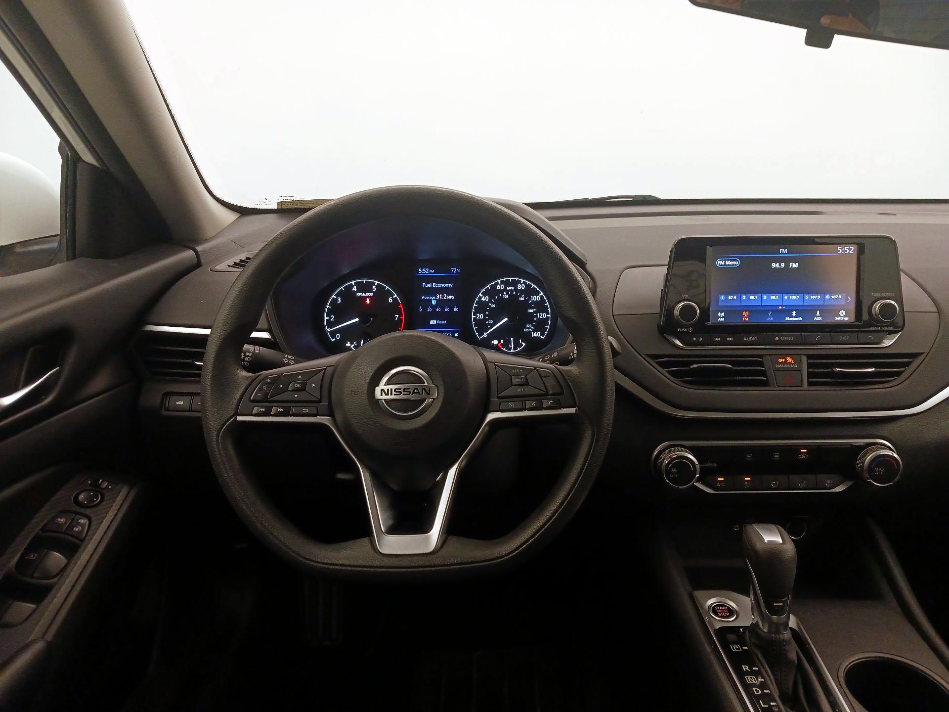 Thumbnail: 2021 Nissan Altima - 10