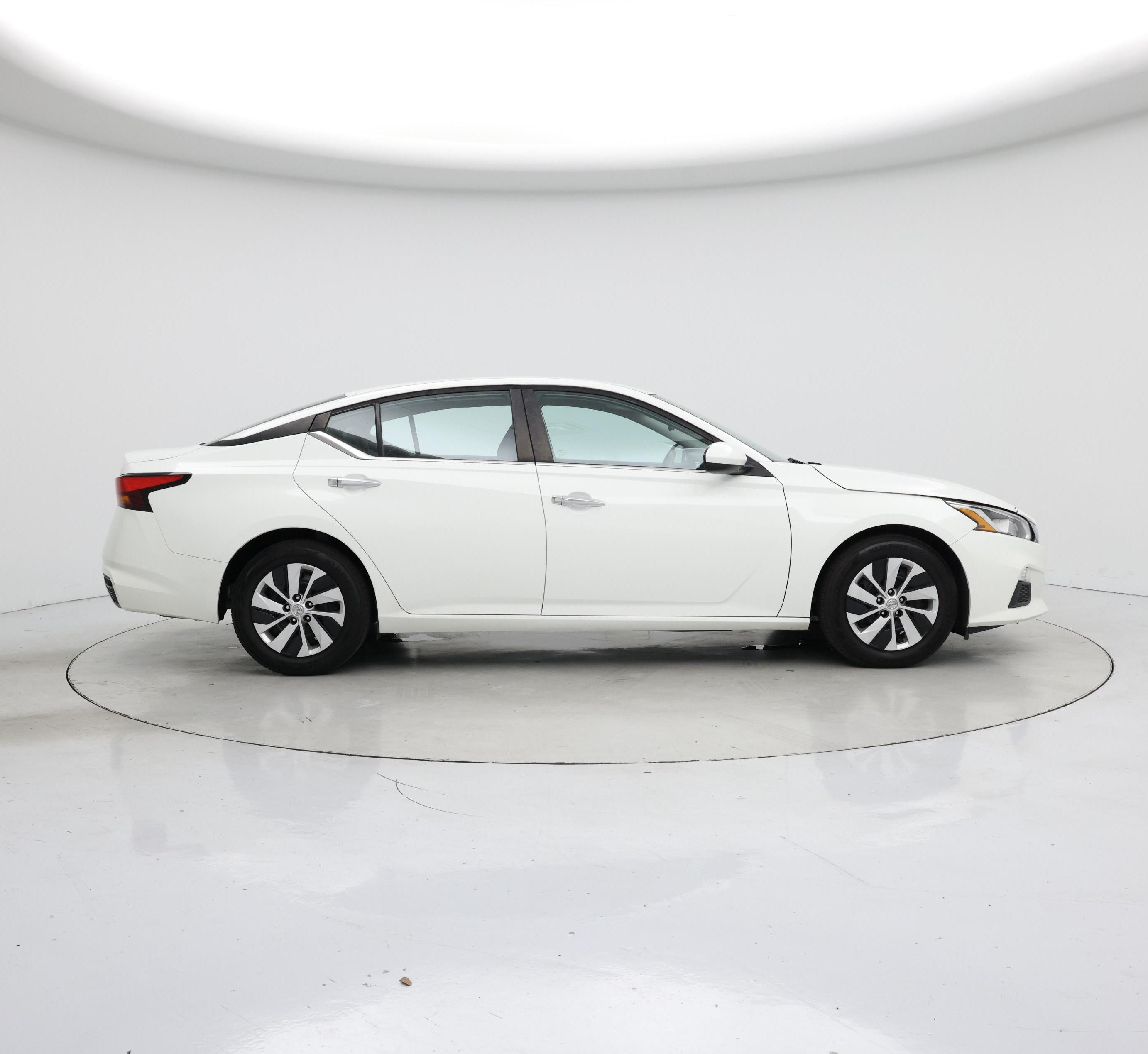 Thumbnail: 2021 Nissan Altima - 7
