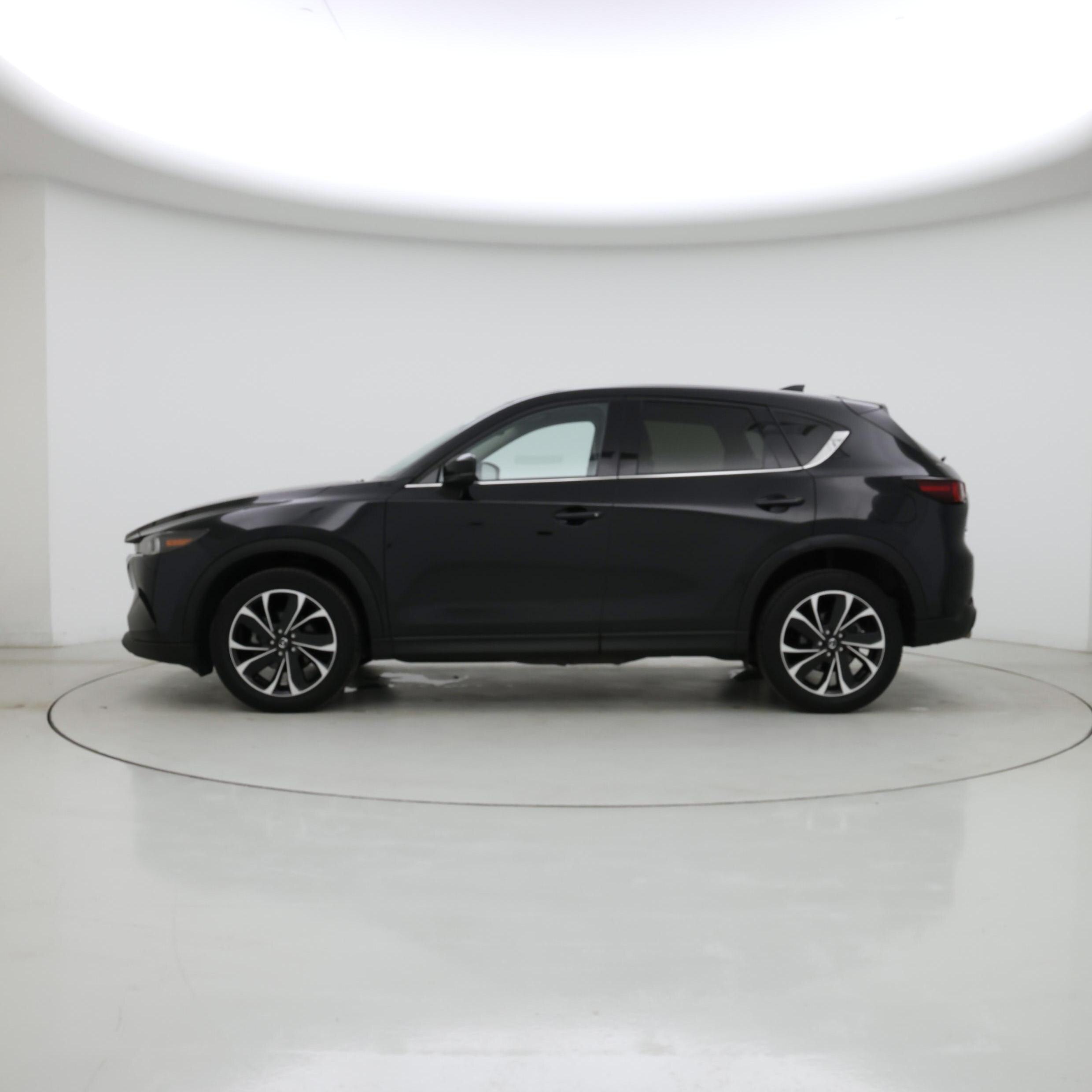 Thumbnail: 2022 Mazda CX-5 - 3