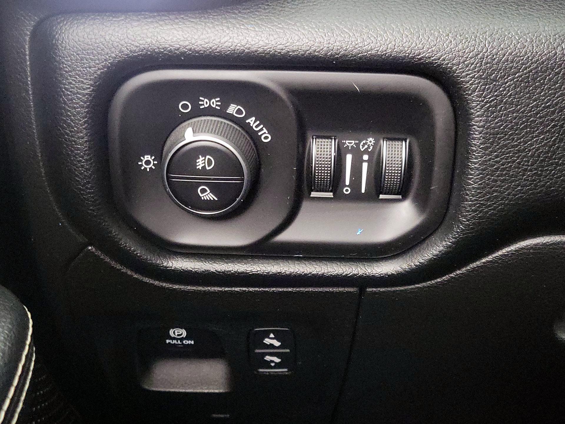 Thumbnail: 2021 RAM 1500 - 13