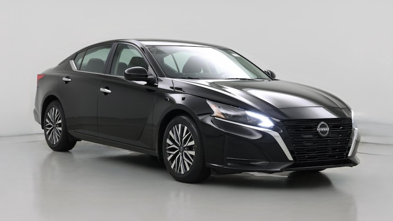 2023 Nissan Altima SV Hero Image