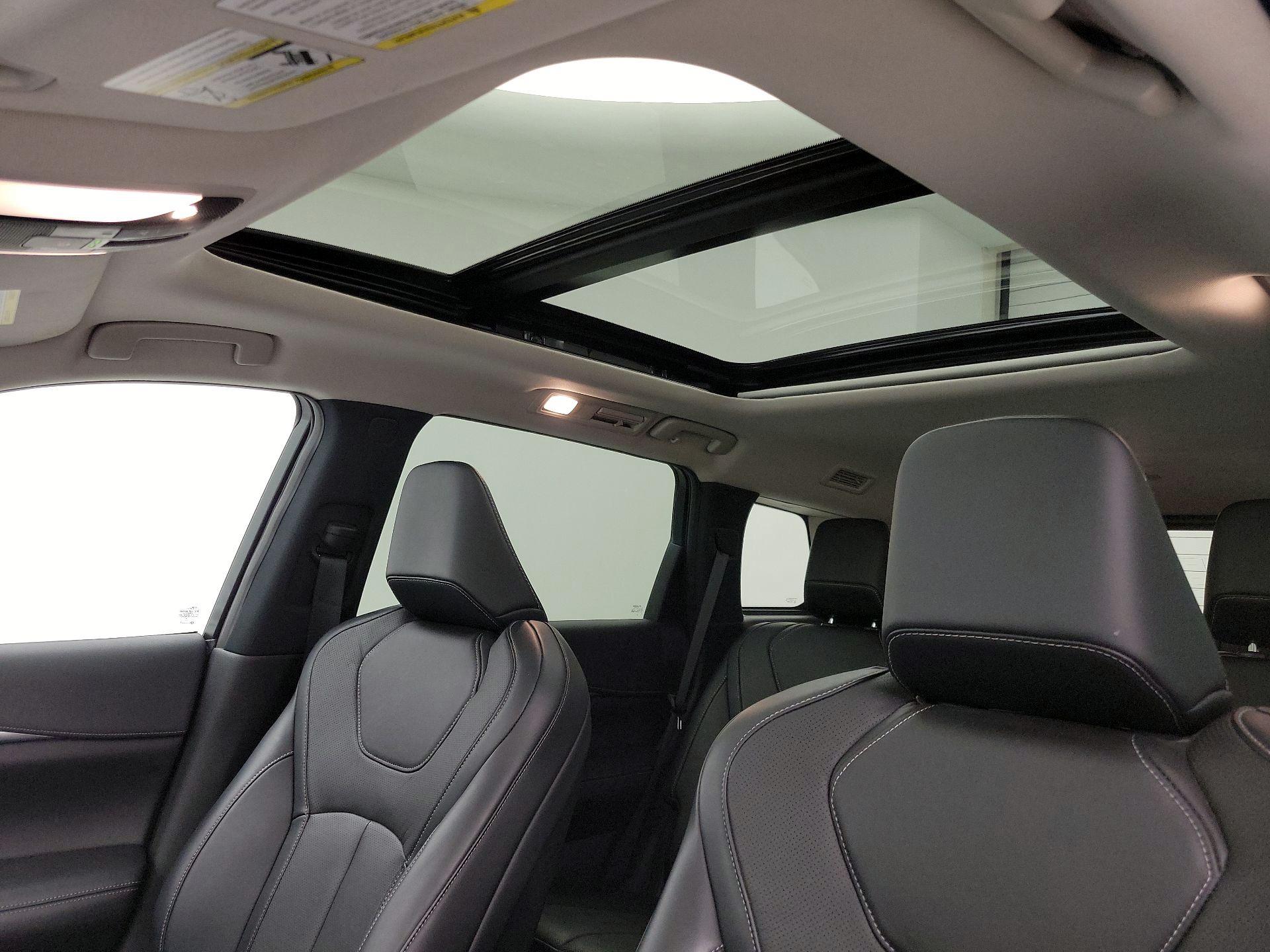 Thumbnail: 2023 INFINITI QX60 - 19