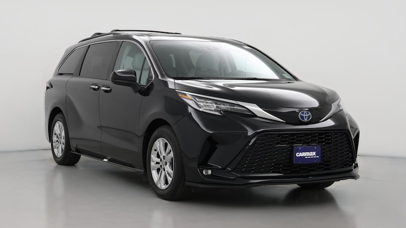 2022 Toyota Sienna XSE Hero Image