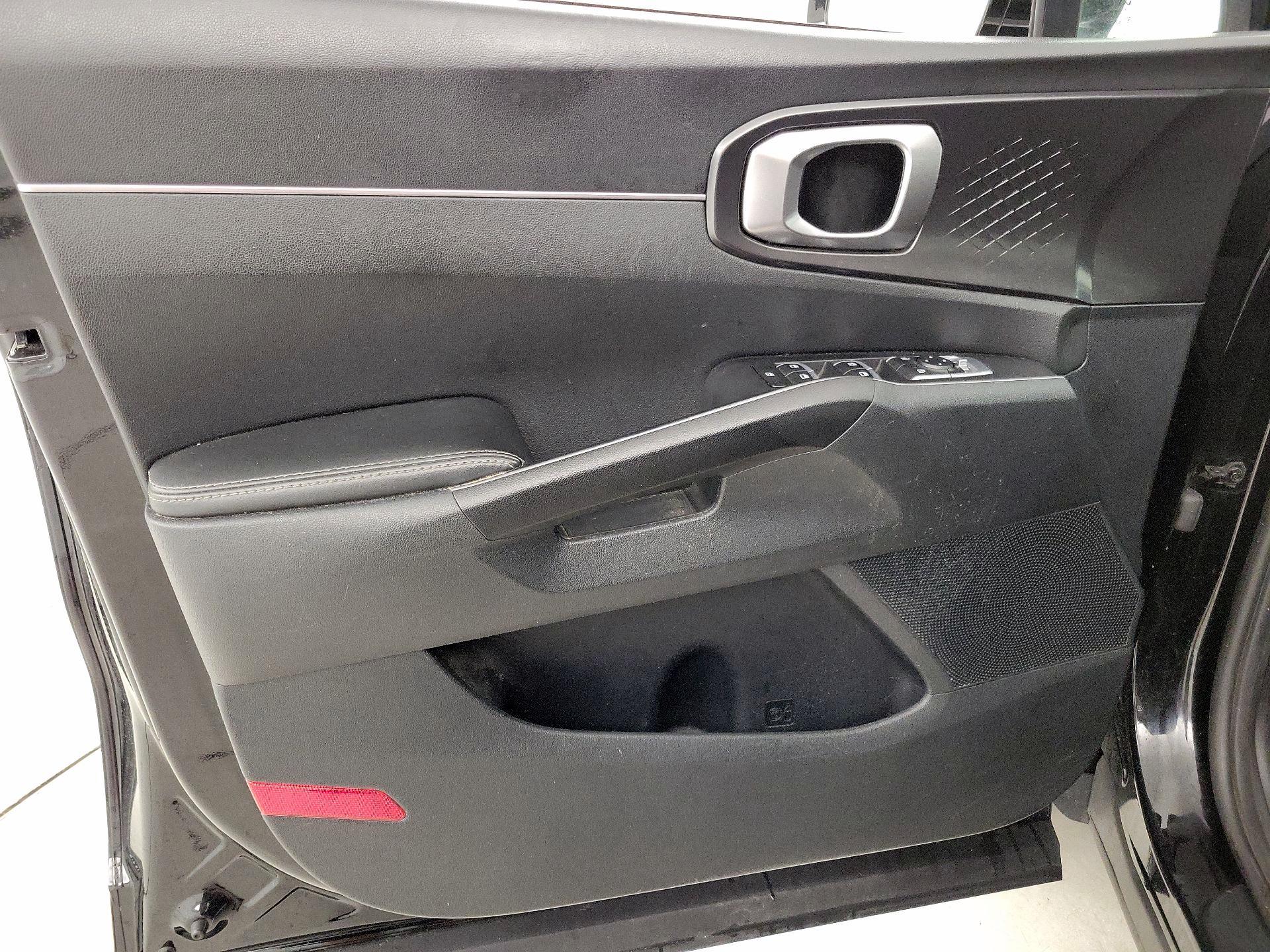 Thumbnail: 2022 Kia Sorento - 12