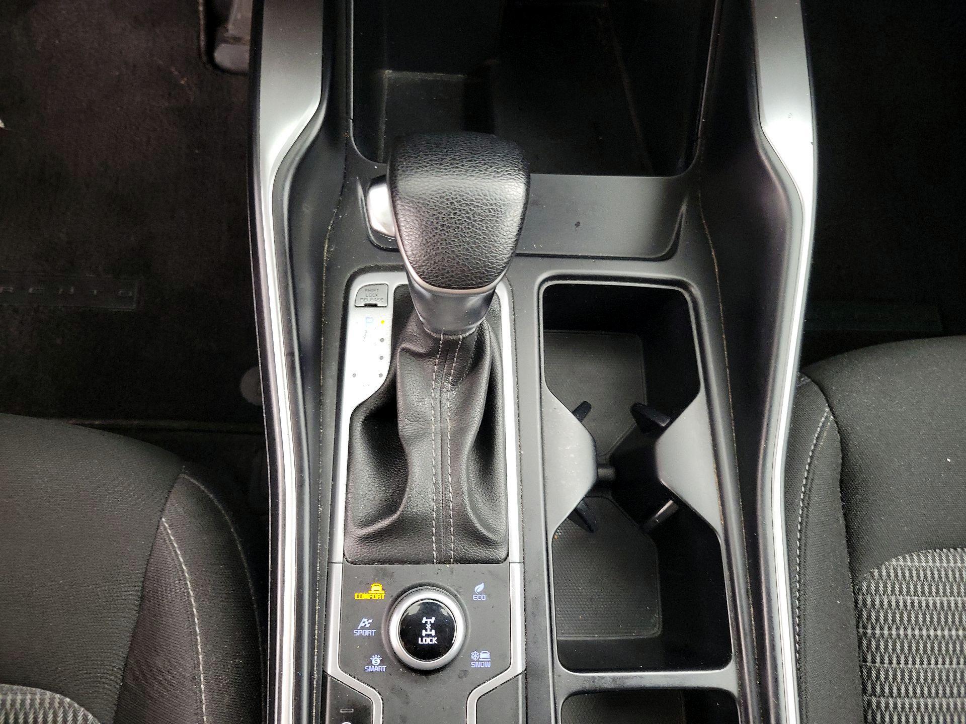 Thumbnail: 2022 Kia Sorento - 17