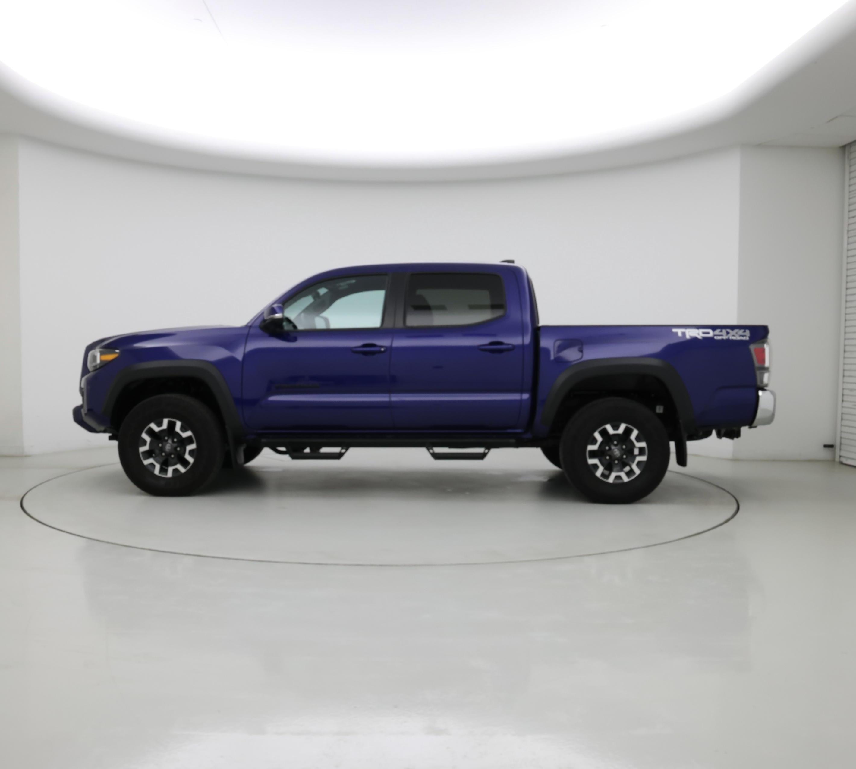 Thumbnail: 2022 Toyota Tacoma - 3