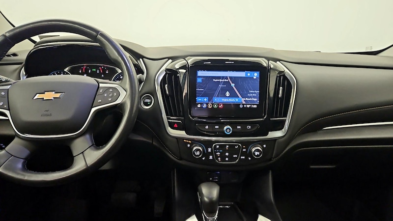 2021 Chevrolet Traverse Premier 9