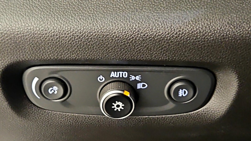 2021 Chevrolet Traverse Premier 13