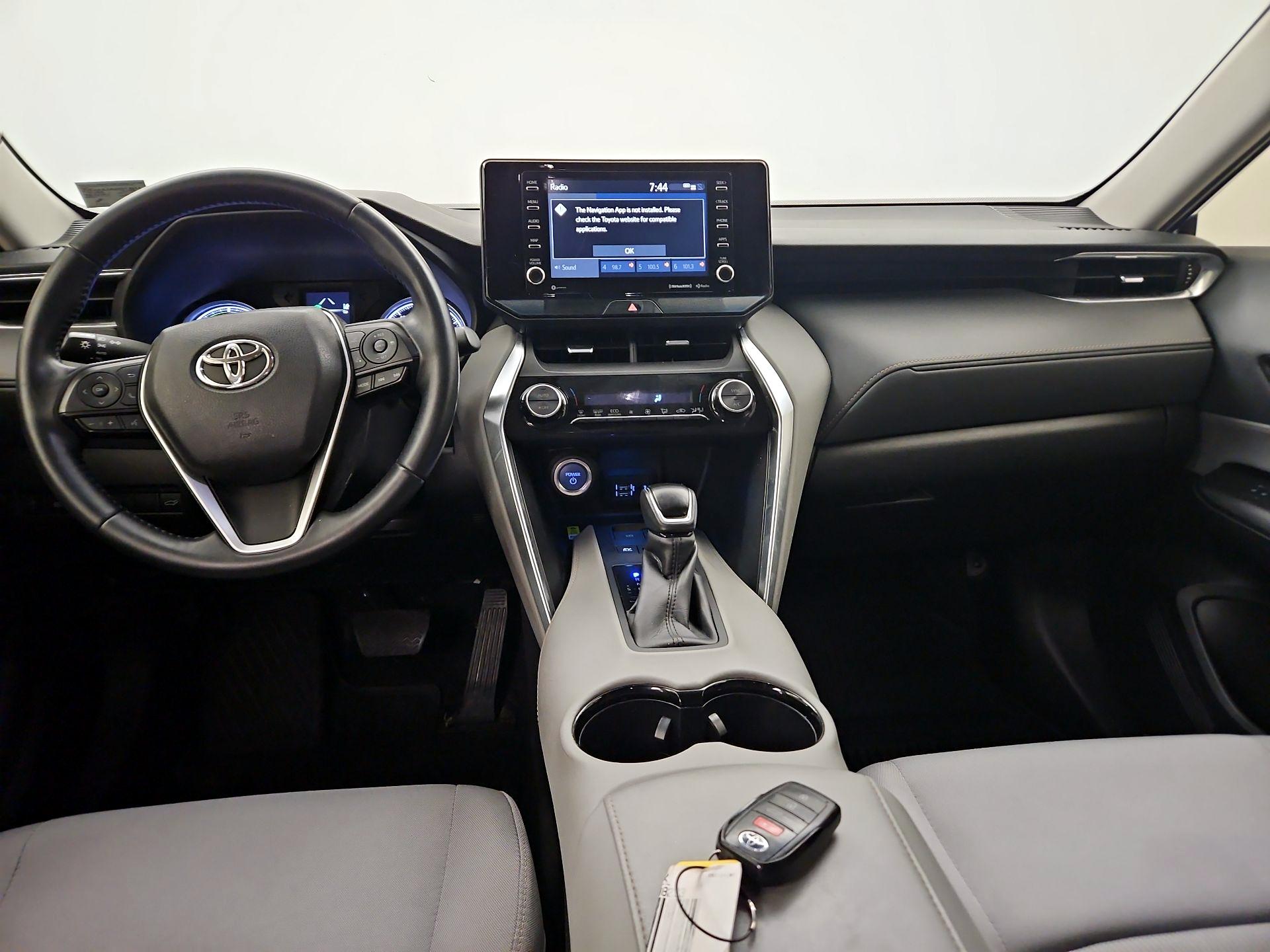 Thumbnail: 2022 Toyota Venza - 9