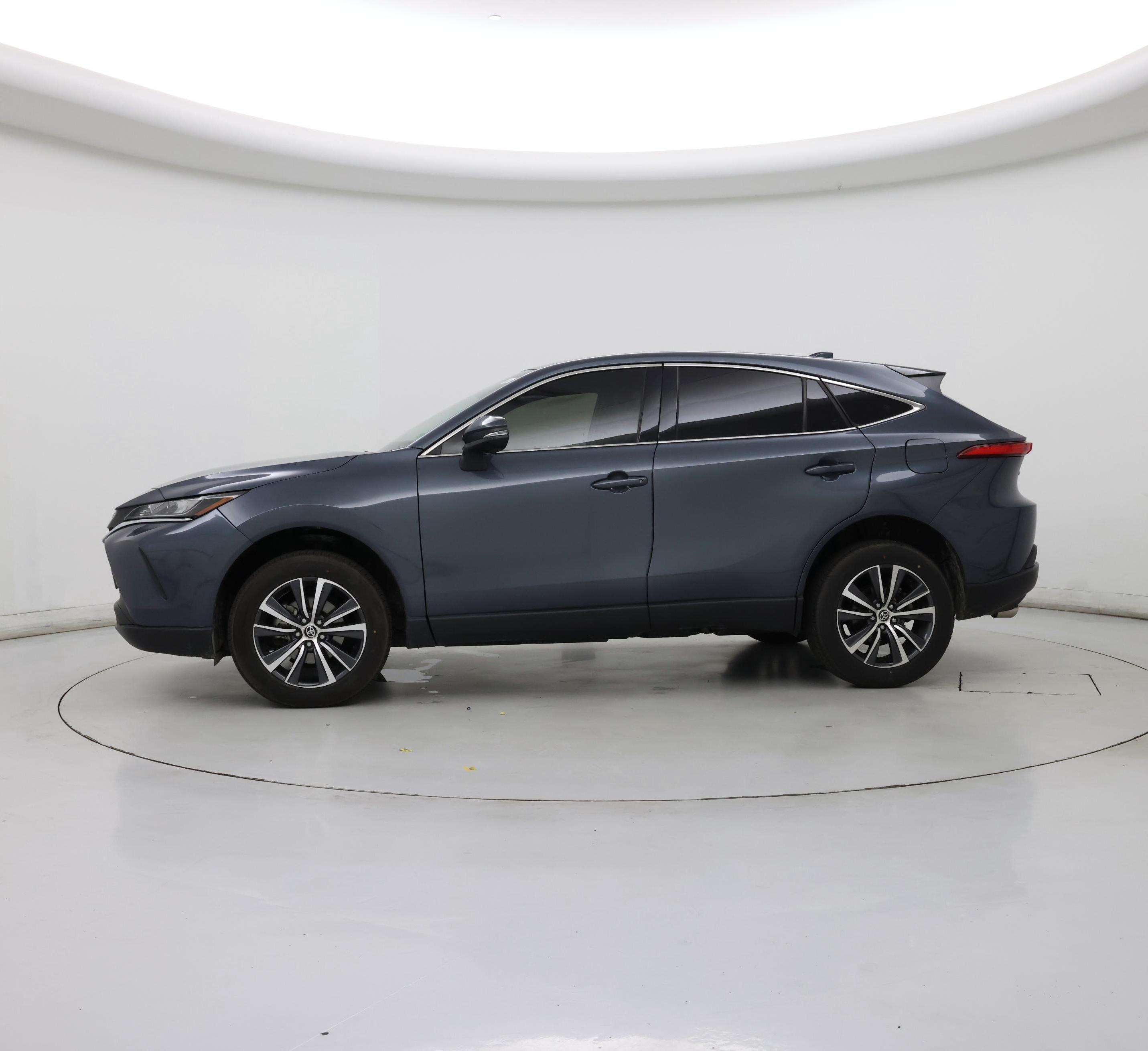 Thumbnail: 2022 Toyota Venza - 3