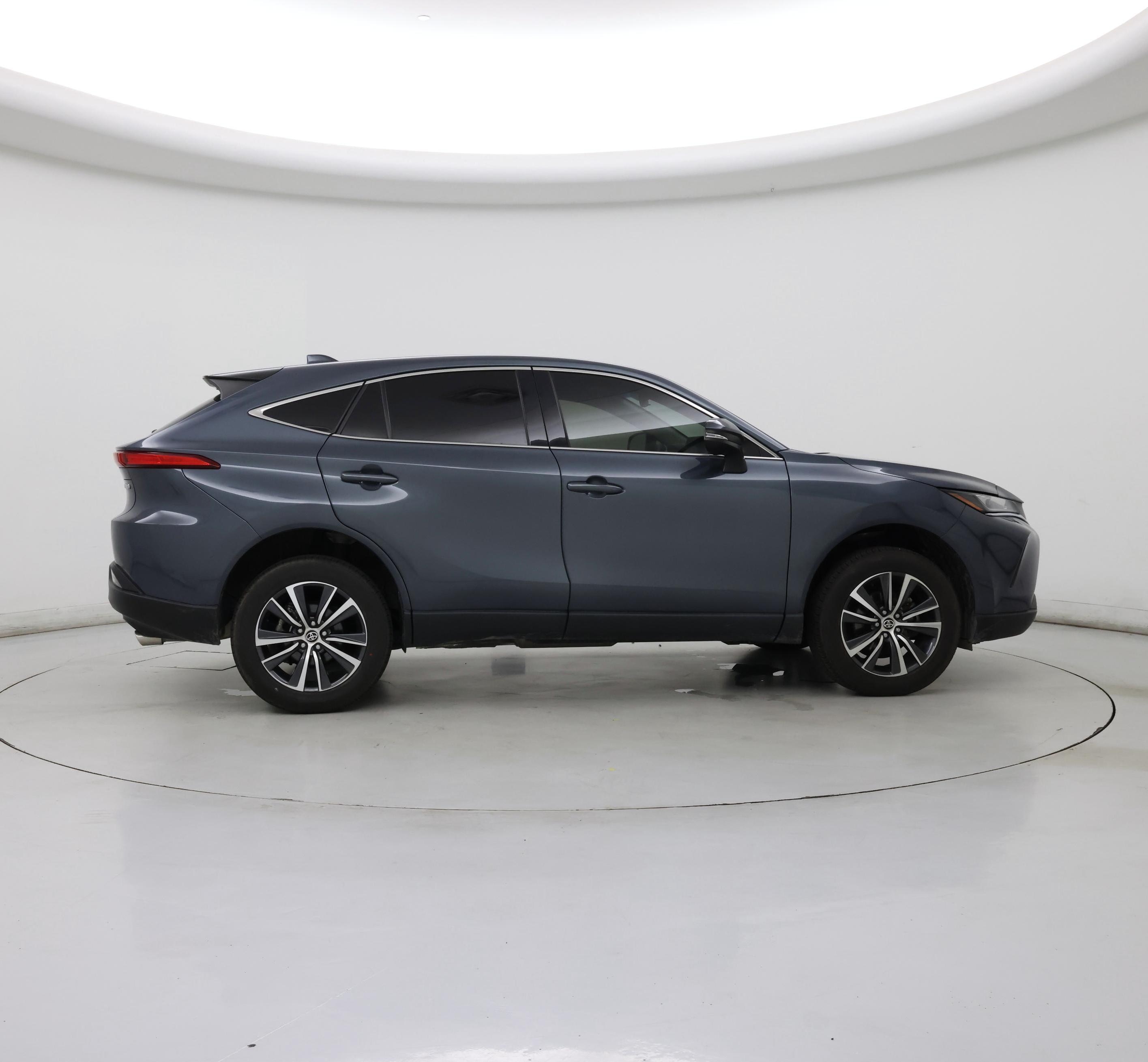 Thumbnail: 2022 Toyota Venza - 7
