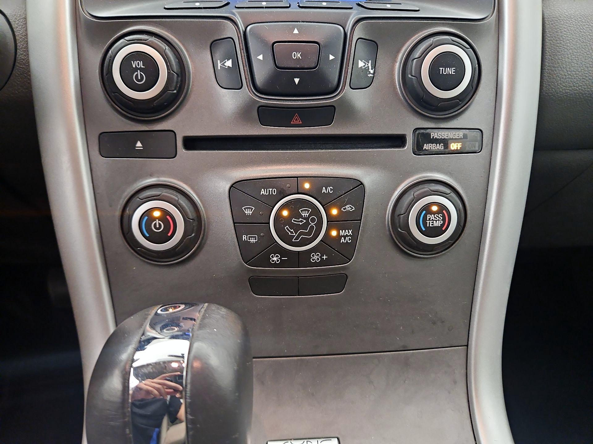 Thumbnail: 2013 Ford Edge - 15