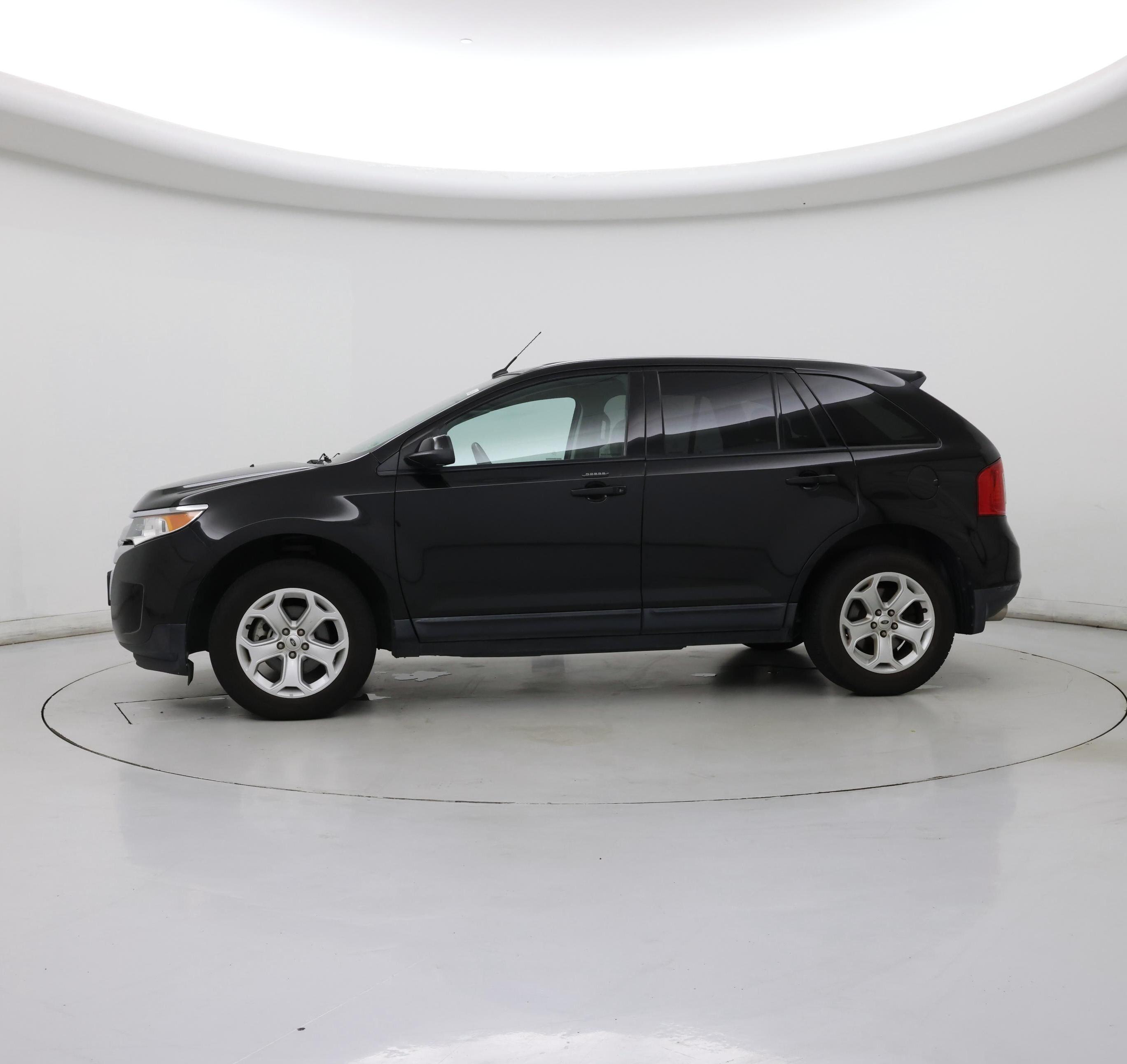 Thumbnail: 2013 Ford Edge - 3