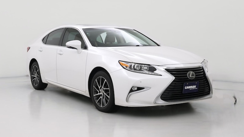 2017 Lexus ES 350 Hero Image