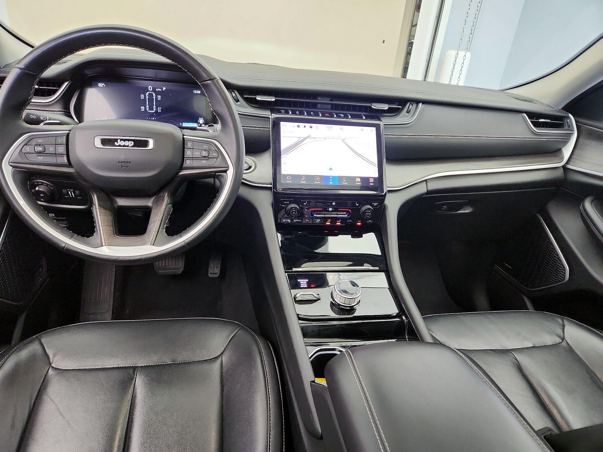 Thumbnail: 2022 Jeep Grand Cherokee - 9