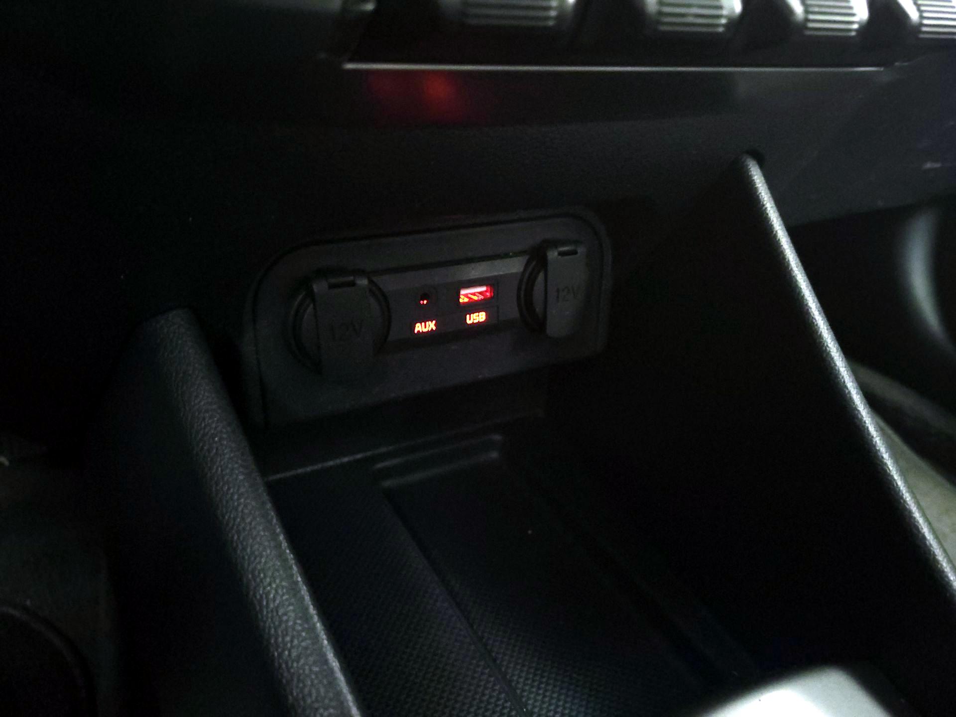 Thumbnail: 2016 Kia Rio - 17