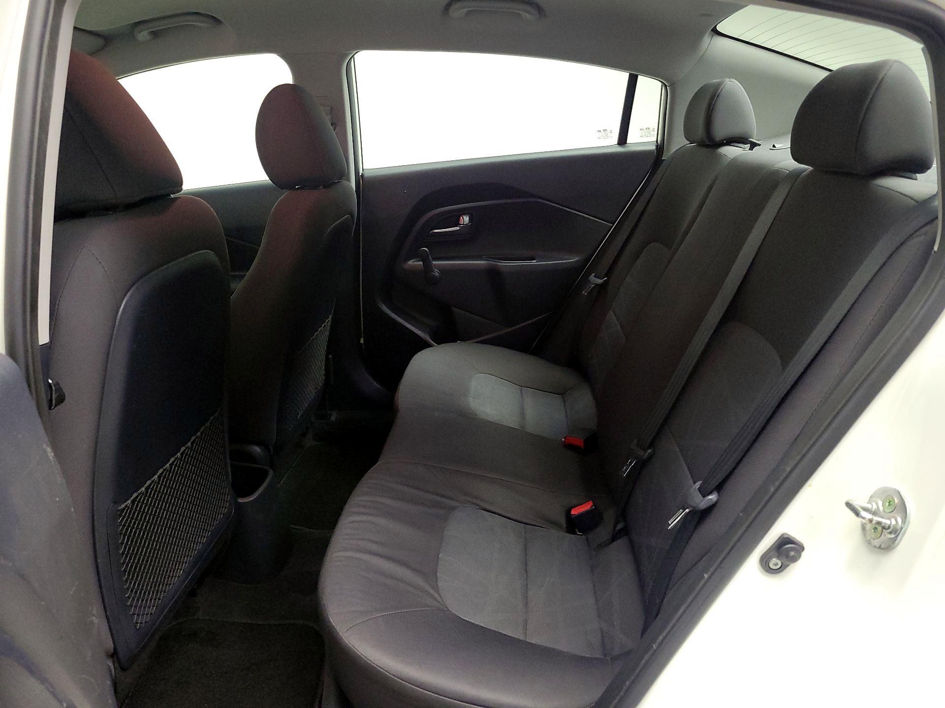 Thumbnail: 2016 Kia Rio - 18