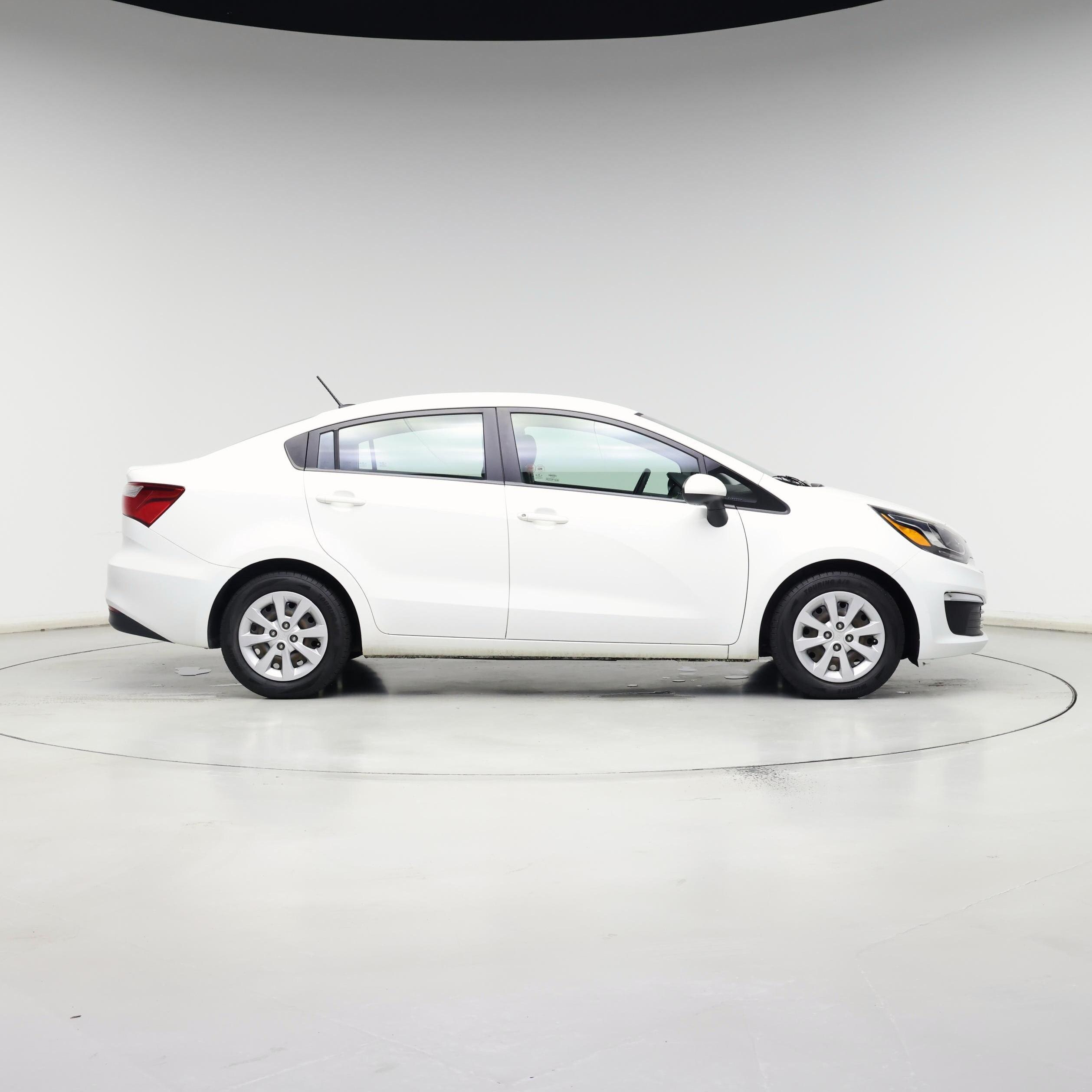 Thumbnail: 2016 Kia Rio - 7
