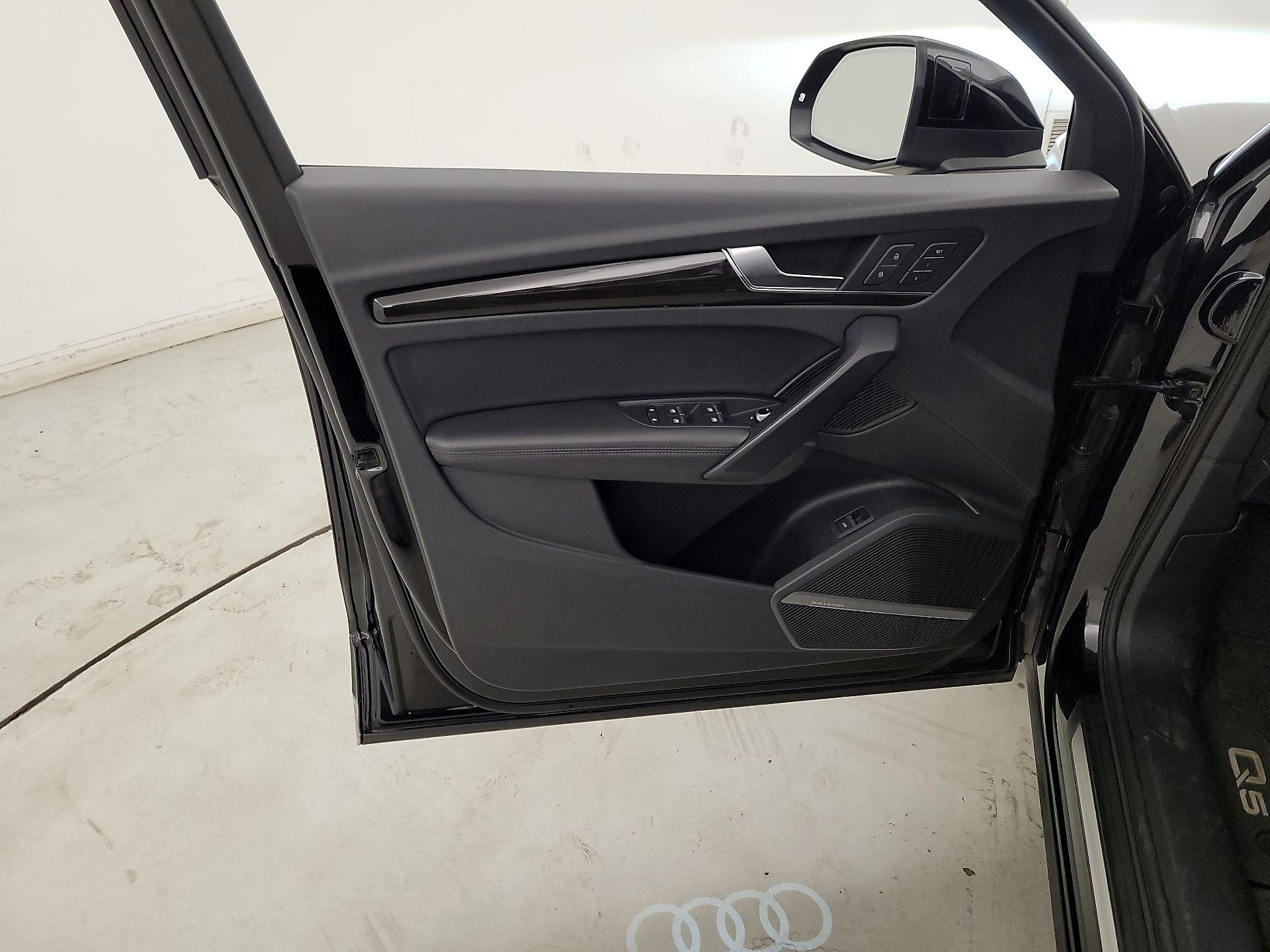 Thumbnail: 2019 Audi Q5 - 12