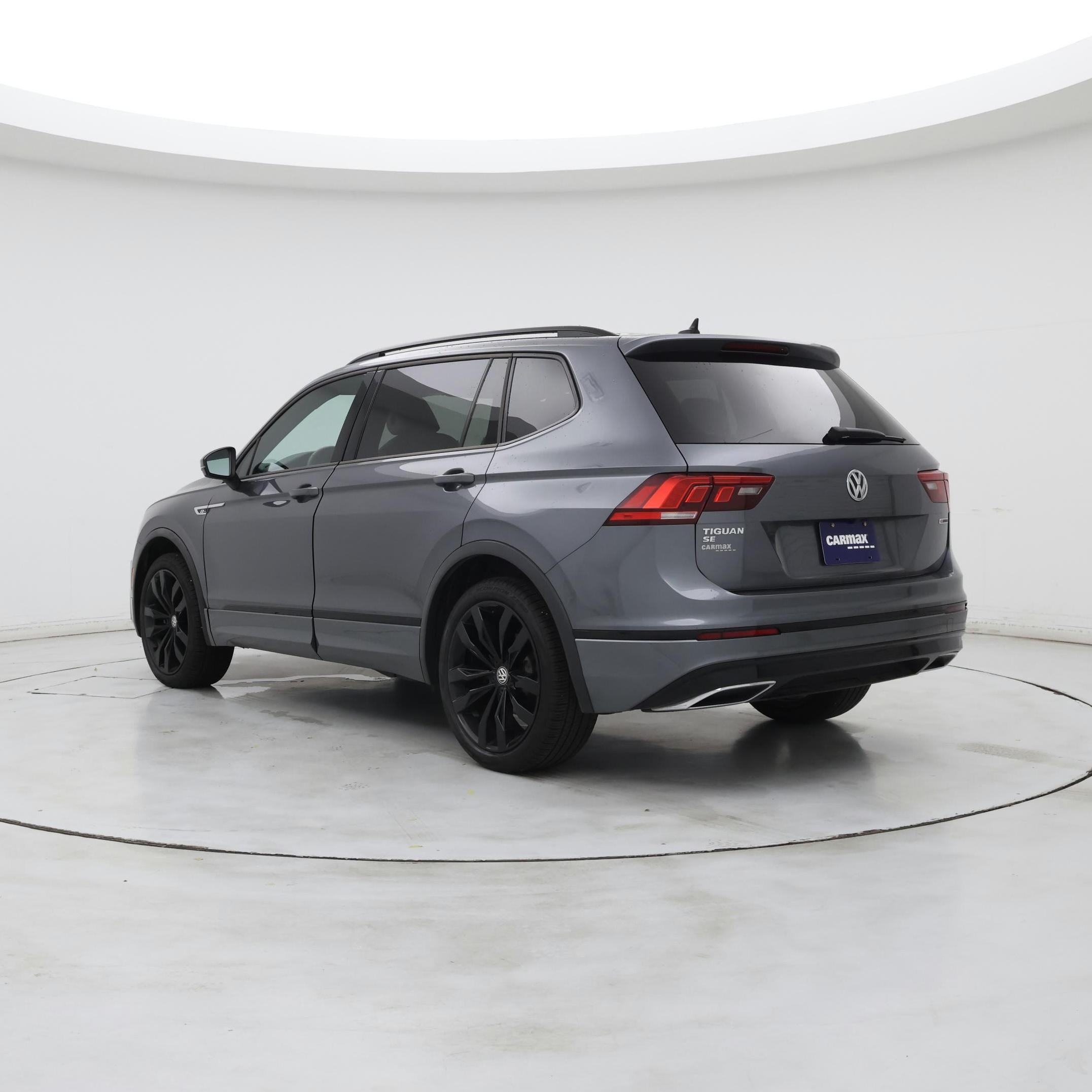 Thumbnail: 2021 Volkswagen Tiguan - 2