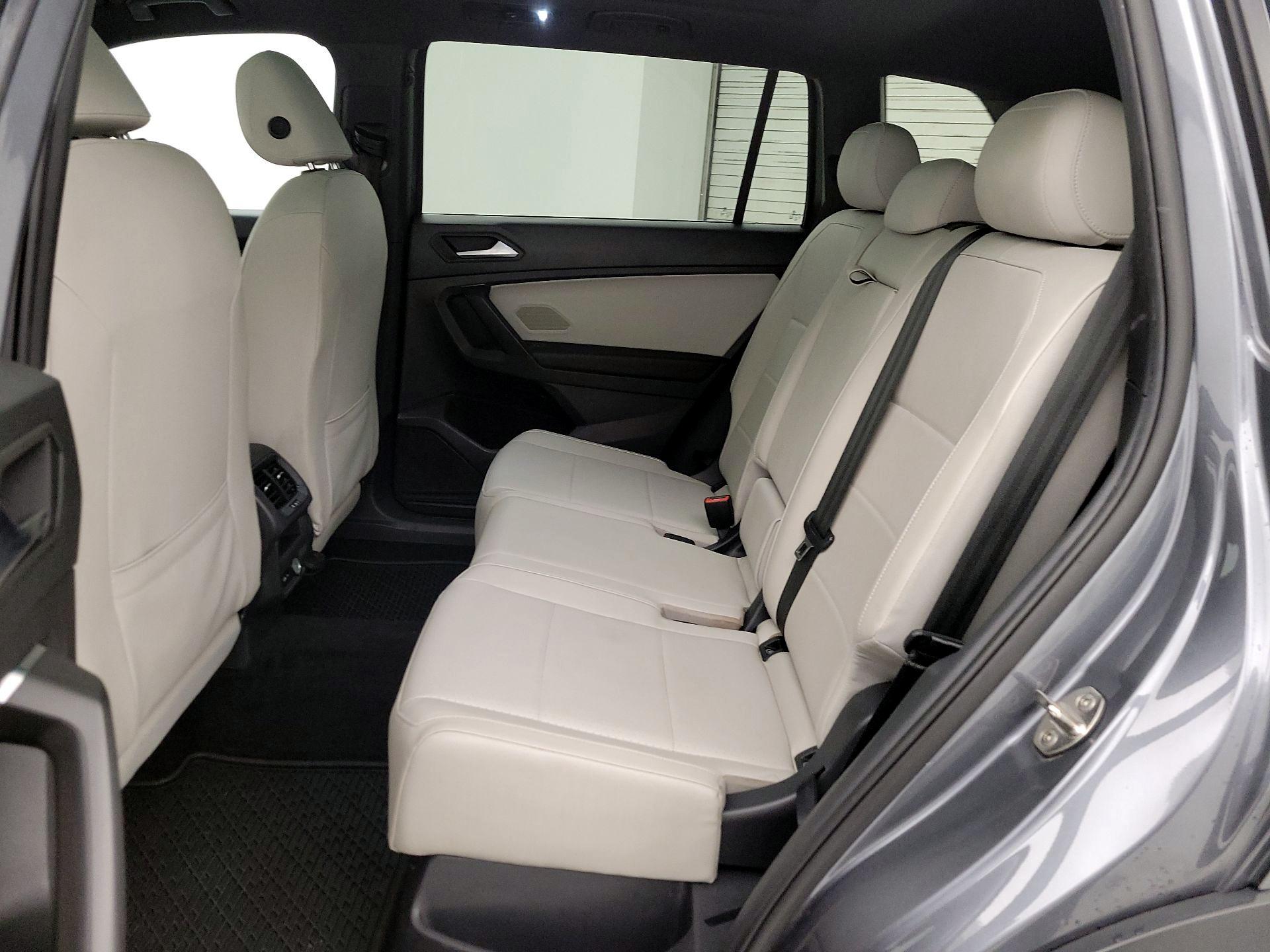 Thumbnail: 2021 Volkswagen Tiguan - 20