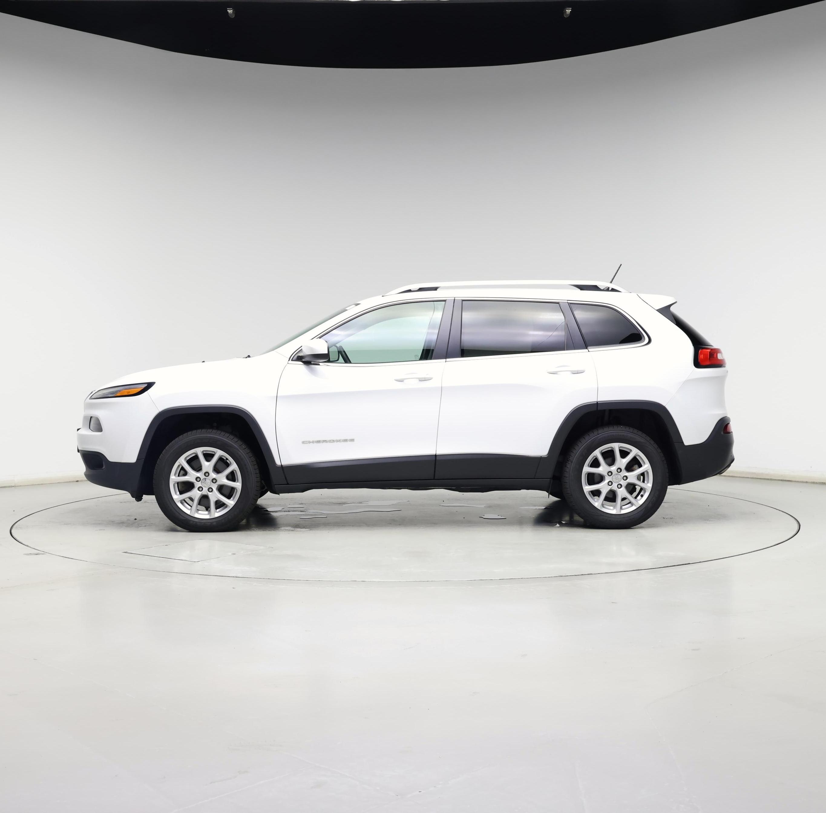 Thumbnail: 2018 Jeep Cherokee - 3