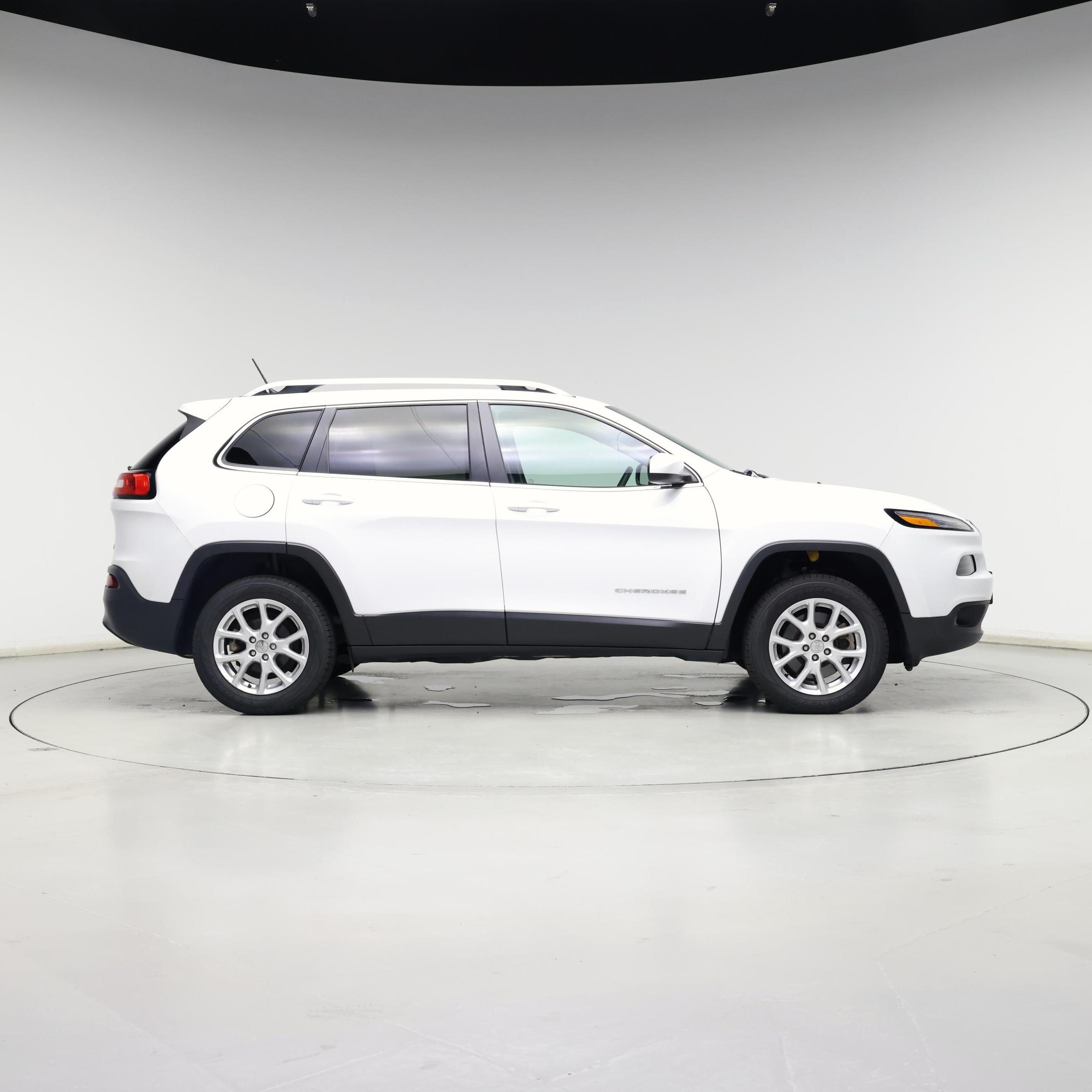 Thumbnail: 2018 Jeep Cherokee - 7