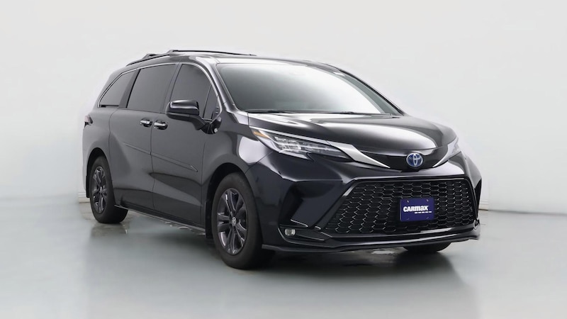 2024 Toyota Sienna XSE Hero Image