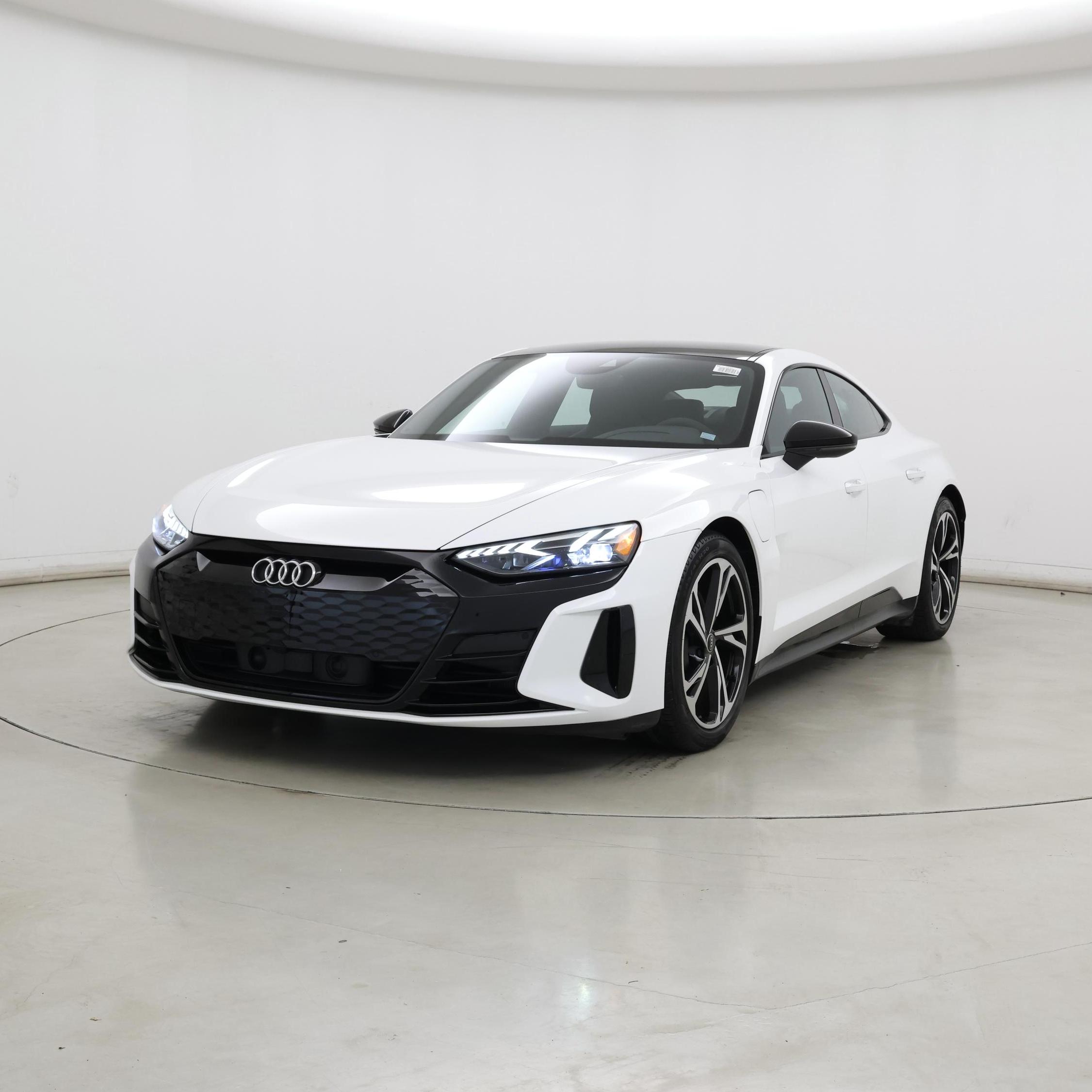 Thumbnail: 2022 Audi e-tron GT - 4
