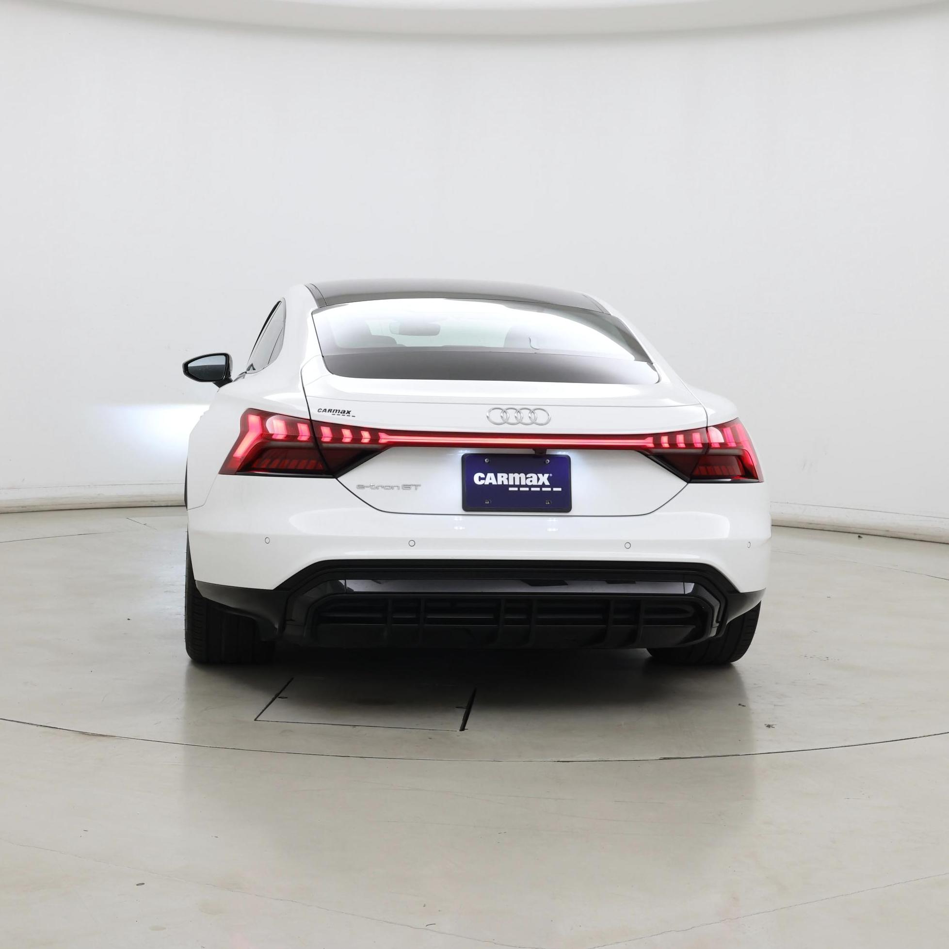 Thumbnail: 2022 Audi e-tron GT - 6