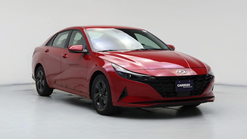 2022 Hyundai Elantra SEL Hero Image